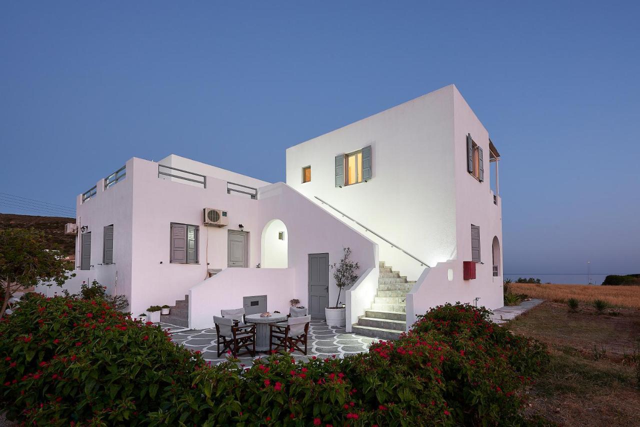 Muses Rooms Milos Provatas Екстериор снимка