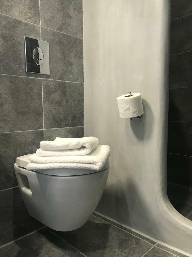 Muses Rooms Milos Provatas Екстериор снимка